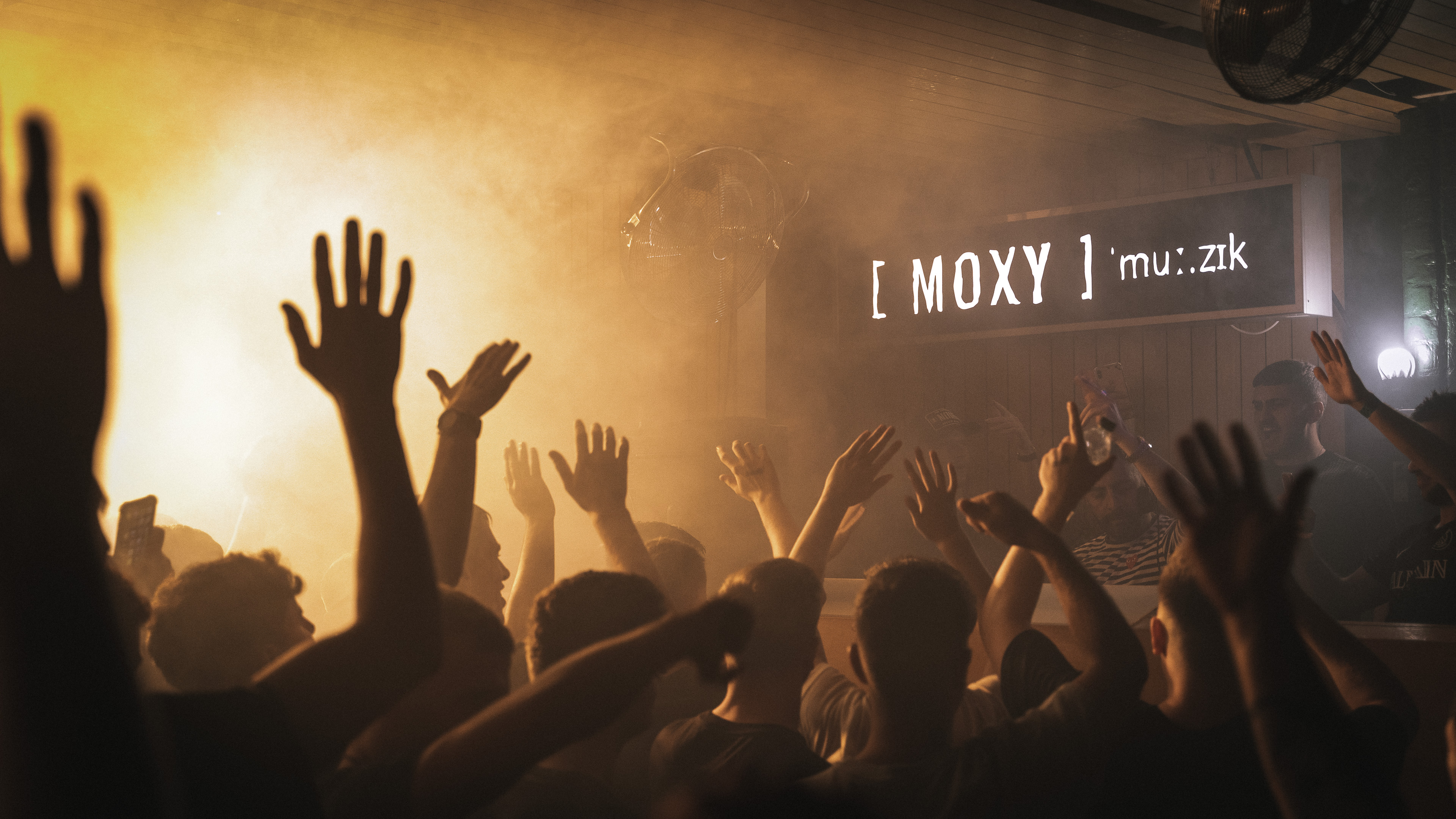 Moxy Muzik